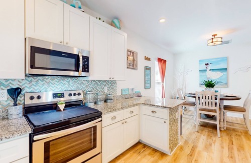 Silver Sands Casa | 2-story house near the beach with grill, washer/dryer, streaming, & central AC