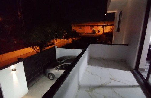 San Ramon Casa | casa entera de 2 pisos con estacionamiento