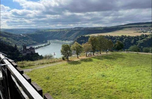 Patersberg Apartamento | #2 Studioapartment mit Loreleyblick direkt an der schönsten Etappe des Rheinsteigs