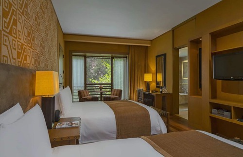 Maras Hotel | 2 Stylish Rooms w/ Balcony | Close to Machu Picchu Ruins | Free Parking | Pools