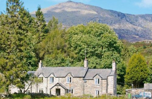 Dolwyddelan Casa | 2 Tan-y-castell