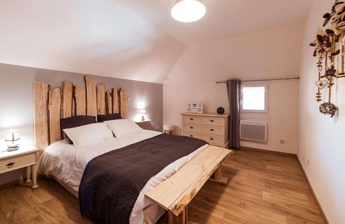 Bucheres Apartamento | 2 three-room apartments + large garden + parking