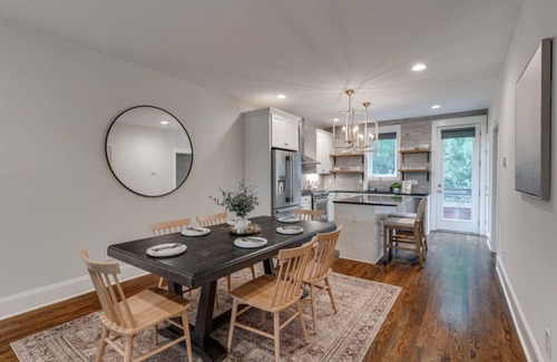 Eighth Avenue Casa | 2 Townhomes - 7 Bedrooms Only 3 Miles to Broadway!