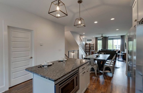 Eighth Avenue Casa | 2 Townhomes - 7 Bedrooms Only 3 Miles to Broadway!