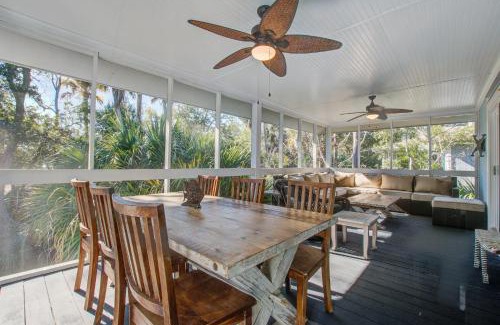 Twin Oaks Casa | 2 Twin Oaks
