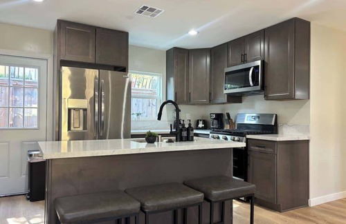 National City Casa | 2-Unit 6BR Property | Pool & Jacuzzi | Near Downtown