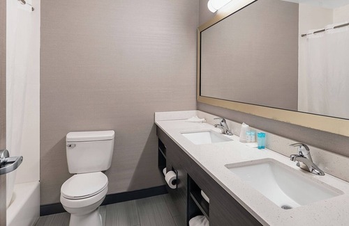 Foxboro Casa | 2 Units Close to Gillette Stadium, FREE Breakfast, Also Offers FREE Parking!