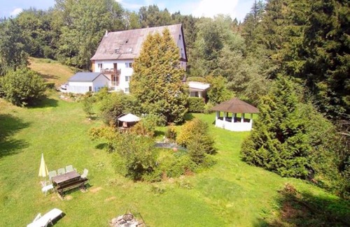 Herdwangen Schoenach Apartamento | 2 Zi. FeWo in Waldrandlage mit großem Grundstück