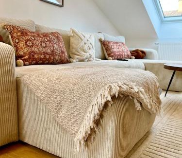 Aschaffenburg Apartamento | 2-Zimmer Apartment - Zentral über den Dächern von Aschaffenburg - 5 min vom HBF - Gegenüber City Galerie