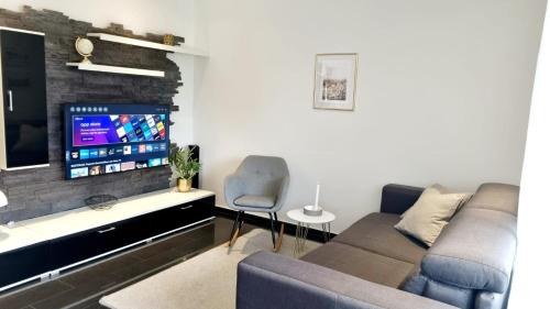 Luenen Apartamento | 2-Zimmer I Küche I Balkon I WLAN I Prime I Parken