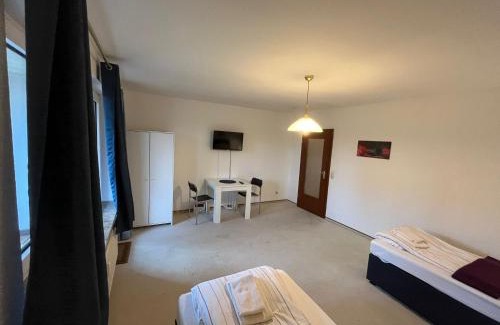 Kiel Apartamento | 2-Zimmer Monteurwohnung mit großem Balkon