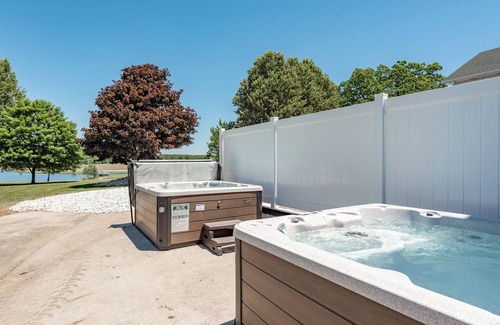 Crellin Casa | The Herrington: la propiedad de alquiler más grande en MD con piscina privada, cine en casa