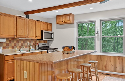 South Fork Chalet De Esquí | 20 acres w/Private Pavilion, Hot Tub & Fire Pit