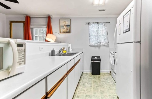 Savannah Casa | 20 Mins from the Airport- Sunny Soling Hideaway