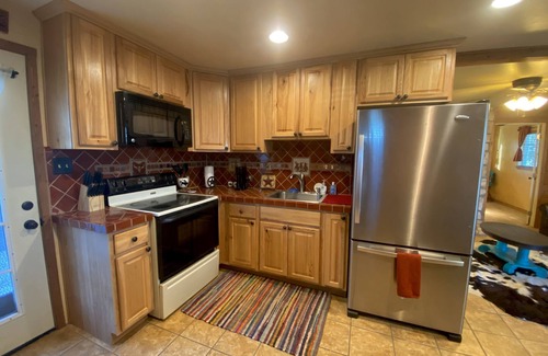 Santa Margarita Casa | 20 minutes from Carrizo Plain National Monument. Twisselman's Cactus Casa