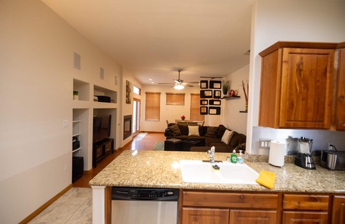 Northeast Heights Casa | **20% New Listing Discount! Tramway Home By Sandia Mountains
