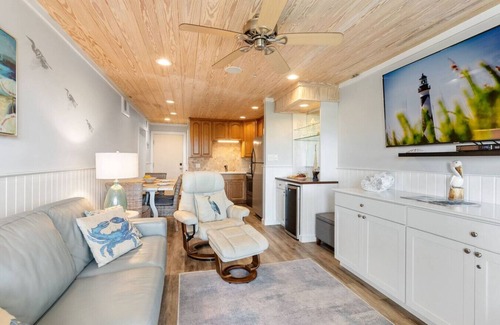 Morehead City Apartamento | 20% Off~ Oceanfront Condo~ Pools