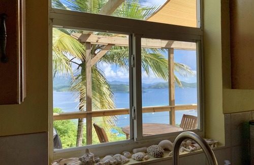 Estate Calabash Boom Cabaña | Aquí viene el sol: la vida en la isla con las comodidades del hogar