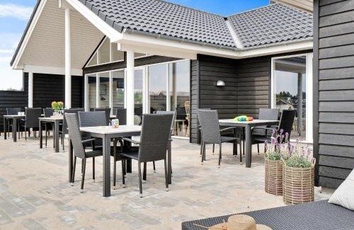 Norre Nebel Casa | 20 person holiday home in Nørre Nebel