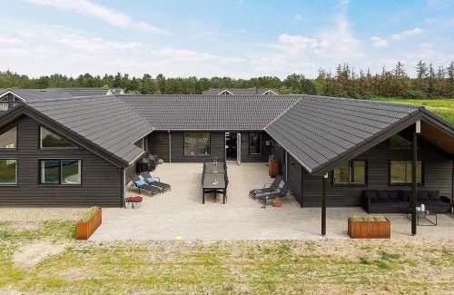 Norre Nebel Casa | 20 person holiday home in Nørre Nebel