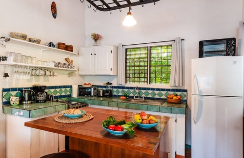 Junquillal Casa | 200 steps from the beach! Private 3BR Pool AC Wifi