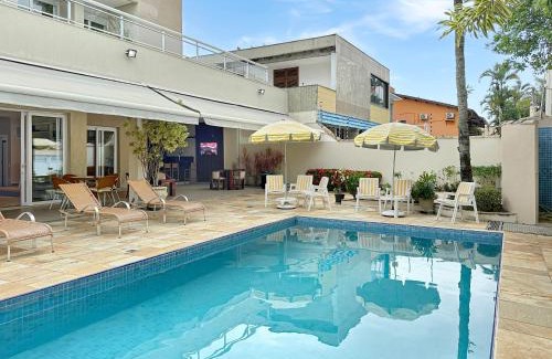 Enseada Casa | 200m do mar - AC - 1 Suite - Piscina - Churrasqueira