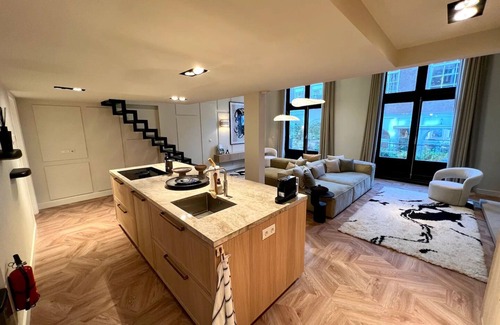 Burgwallen Nieuwe Zijde Apartamento | 200SQM Amsterdam center luxury on Singel