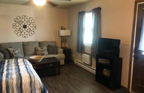 Tomah Apartamento | 201 E Veterans St Apt F by Patriot Properties