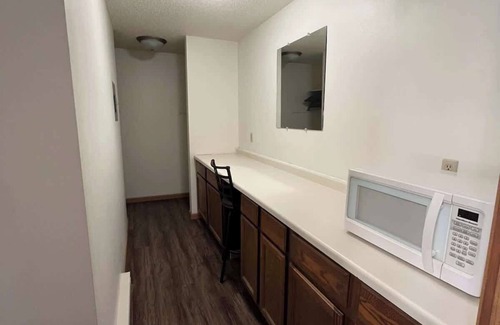 Tomah Apartamento | 201 E Veterans St Apt I by Patriot Properties