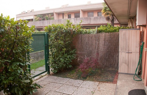 San Trovaso Apartamento | 2018 renovado acogedor apartamento en el área privada.