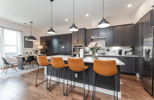 South Central Houston Casa | ✨2022 *NEW* Modern 4Bed/3.5Bath townhome Downtown✨