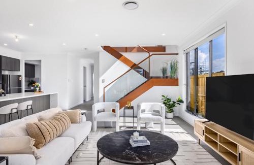 Sunnybank Hills Casa | 2024 Brand-new 5BR Comfort House in SunnybankHills