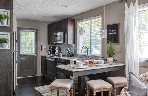 Salemtown Condominio | 2024 Nashville Getaway at Germantown Chalet