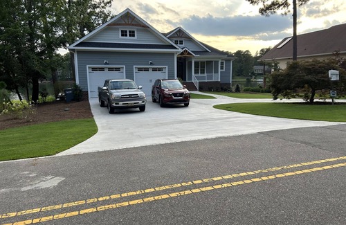 Pinehurst Casa | 2024 US Open 4 Bedroom/5 Baths NEW HOUSE on Lake Pinehurst - 10 minute to Course