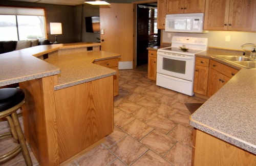 Glenwood Casa | The Cabin on Amelia - ¡GRAN casa en el lago durante todo el año en el hermoso lago Amelia!