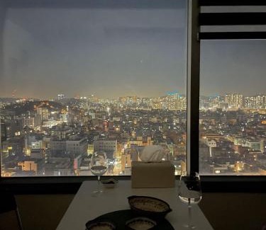 Mapo Apartamento | 2025TOP 5 seconds walk from Hongik University Station beautiful view Room size 45m2