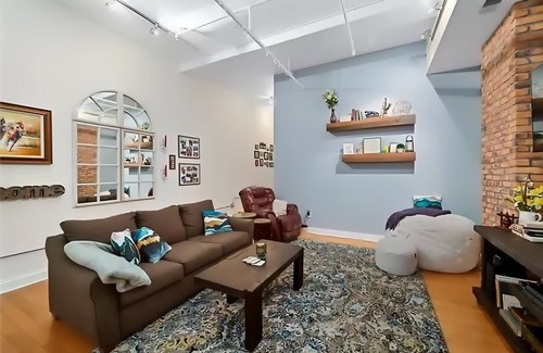 Downtown Pittsburgh Condominio | 2026 NFL Draft-Ready Condo in the heart of Downtown Pittsburgh!