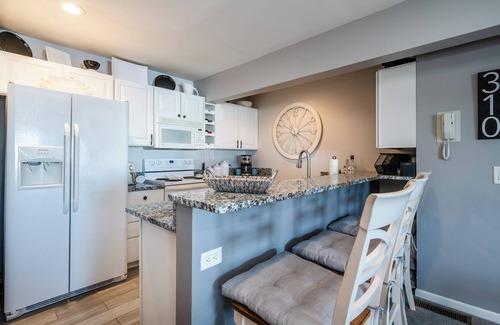 New Buffalo Condominio | (Julio semanas con descuento!) Perfectamente ubicado en New Buffalo Condo con Association Pool!