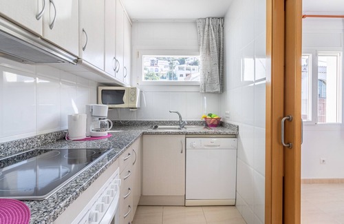 Roses Town Center Villa | 2029-GRECS Roses Casa con wifi, Smart TV, jardín y parking