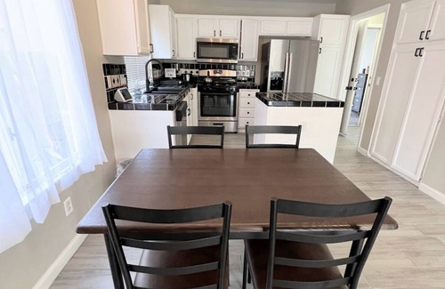 Orchards Casa | 20min it’s from Las Vegas strip Lovely 3 bedroom home