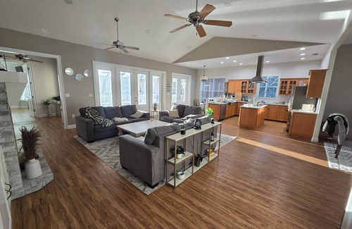 Highland Casa | Home at Lake Placid - Lakefront Beach & Equestrian Center