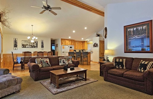 Deer Park Casa | 21 Whistler-Sunriver, Oregon: Jacuzzi, BBQ, WiFi, SHARC Aquatics, Tubing Hill, Mt. Bachiller, Golf, Deschutes River, Tenis, Carril bici