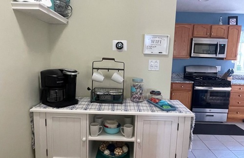 Cape May - Wildwood Casa | 2100ft Townhouse Heated Pool 5 beds 2.5 bathrooms Nth Wildwood 1.5 blk to beach