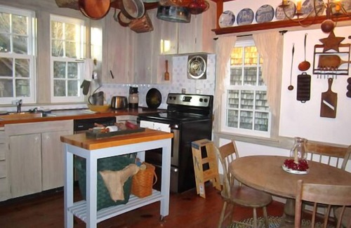 Historic District Casa | 214 Mulberry - Great location in downtown historic Lewes!