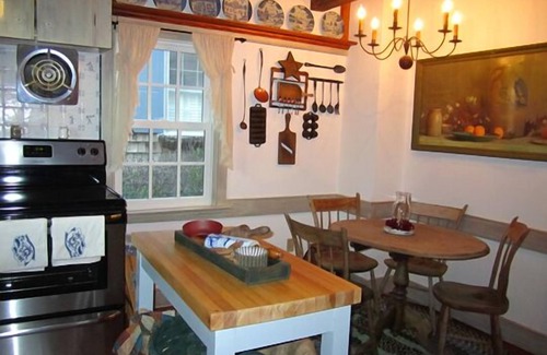 Historic District Casa | 214 Mulberry - Great location in downtown historic Lewes!
