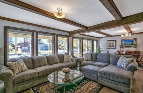 Tahoe Keys Casa | 2148 Inverness Drive home