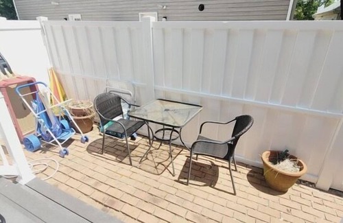 Lewes Casa | 215 Cedar Street Unit 5 Rose Garden
