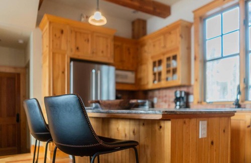 Mountain Village Casa | Double Eagle B2 - A Picturesque Cabin