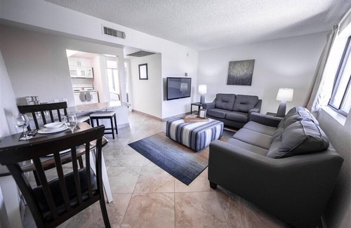 South Scottsdale Apartamento | Totalmente amueblado 1 dormitorio en el Greenbelt más Wifi gratuito y todas las comodidades del hogar!