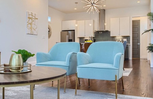 Berry Hill Casa | 22- Large Modern Home- The Music City Collection